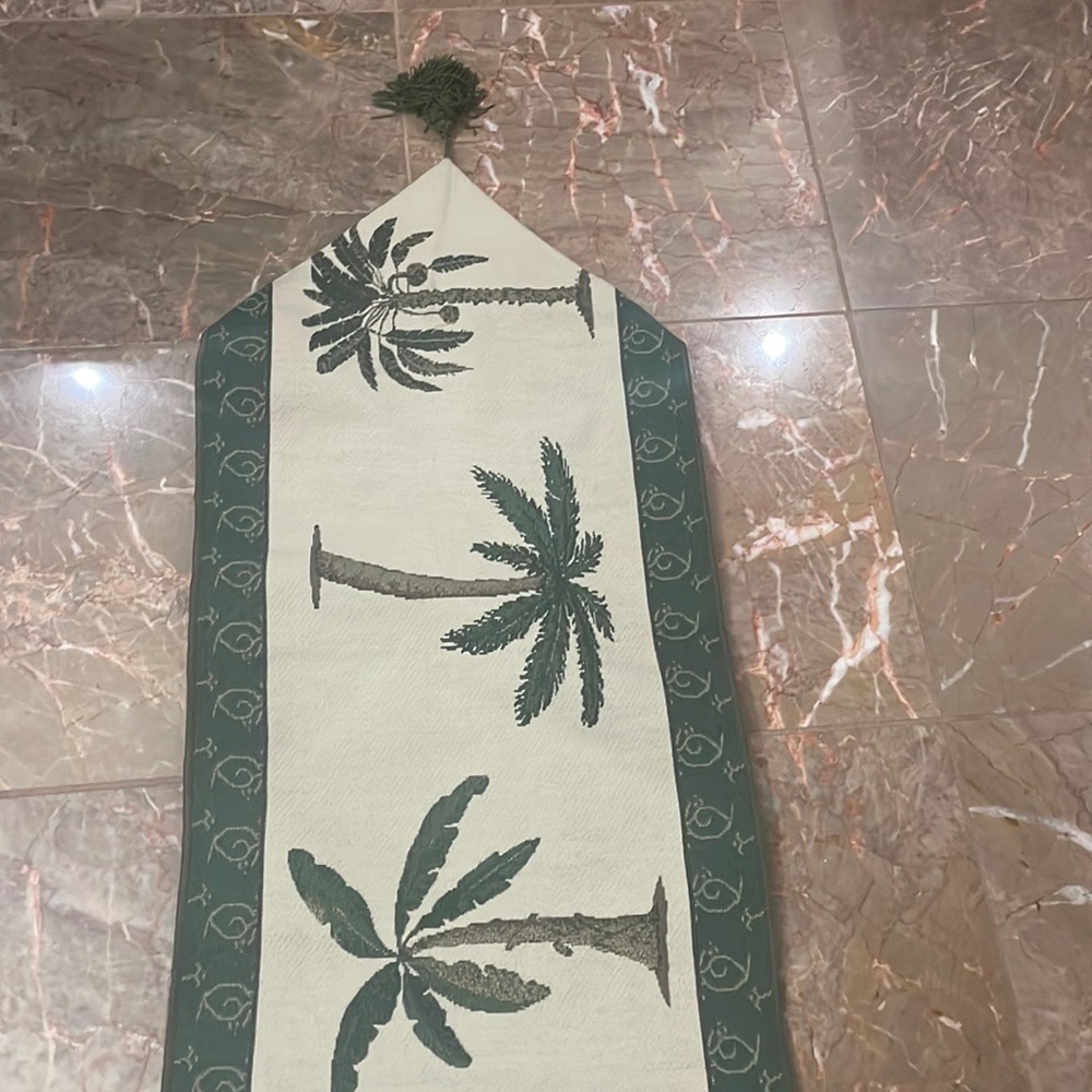 Palm Tree Table Runner - Picture 6 of 11